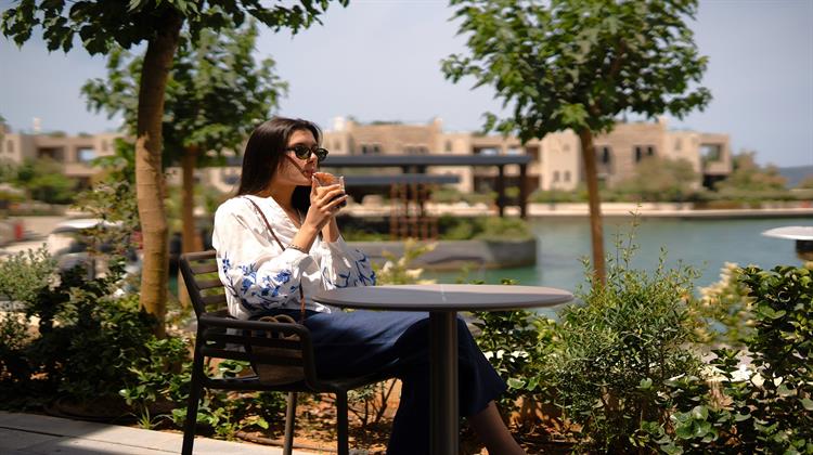 Costa Navarino – Nestle Ελλάς: Στρατηγική Συνεργασία για Καφέ Χωρίς Απορρίμματα
